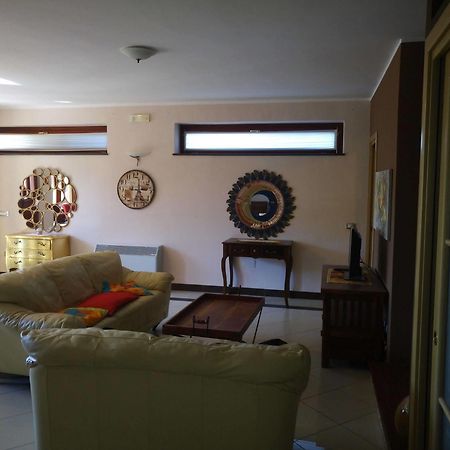 Villa Le Giare Ospitalita Diffusa أَجيرولا المظهر الخارجي الصورة