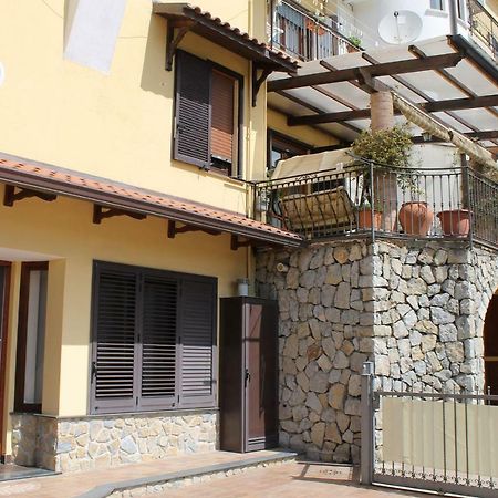 Villa Le Giare Ospitalita Diffusa أَجيرولا المظهر الخارجي الصورة