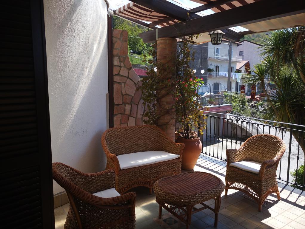 Villa Le Giare Ospitalita Diffusa أَجيرولا المظهر الخارجي الصورة