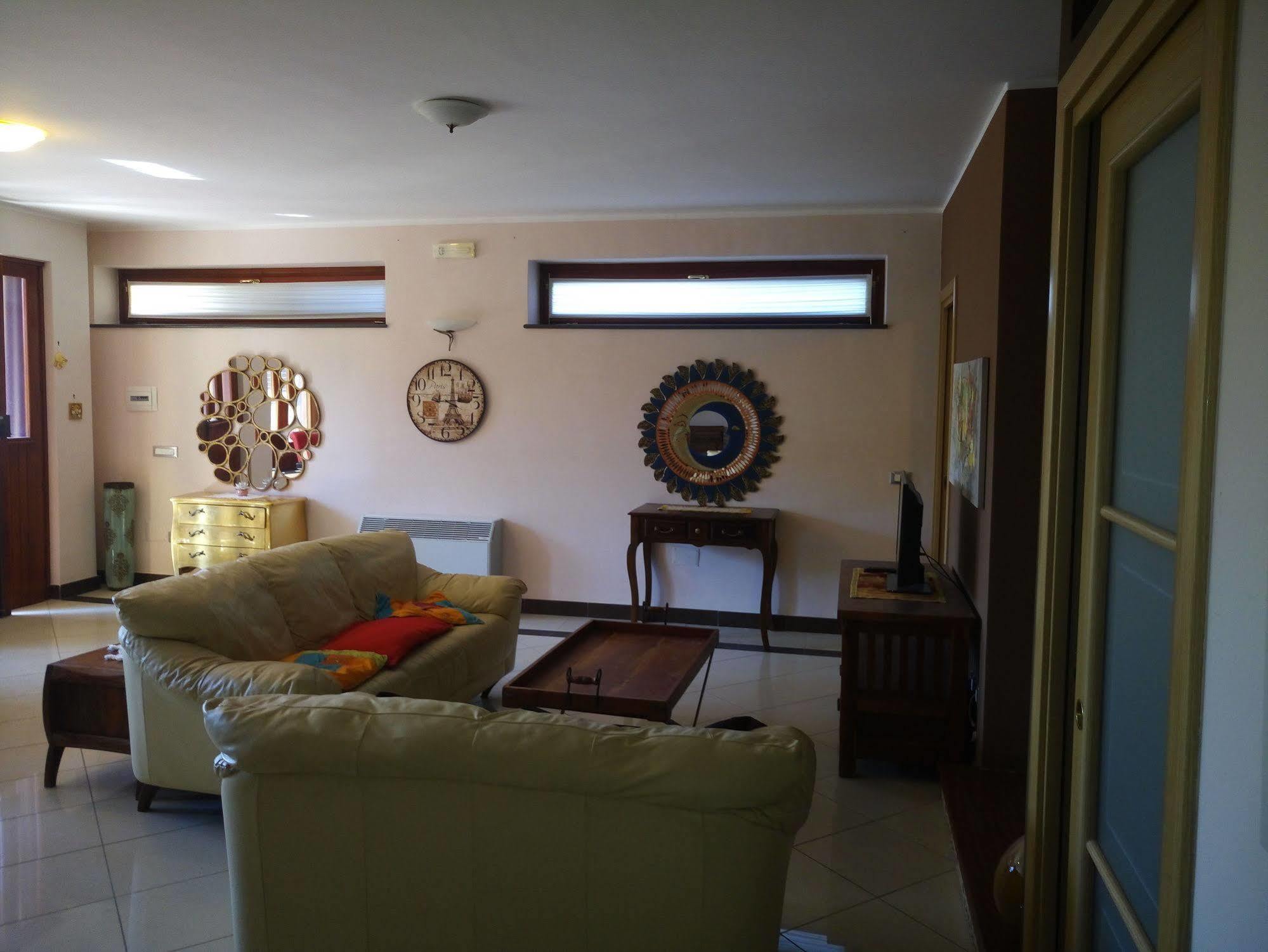 Villa Le Giare Ospitalita Diffusa أَجيرولا المظهر الخارجي الصورة